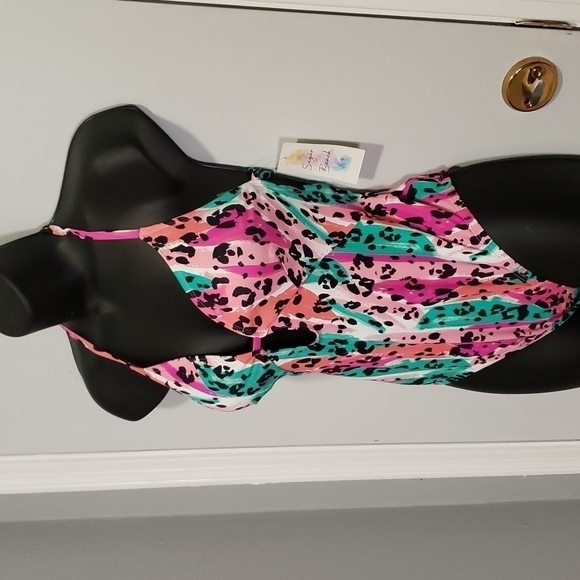 Sugar Beach Onepiece - Picture 5 of 6